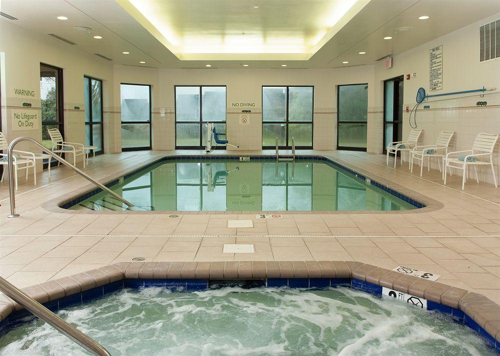 Courtyard By Marriott Charlotte Gastonia Hotell Exteriör bild
