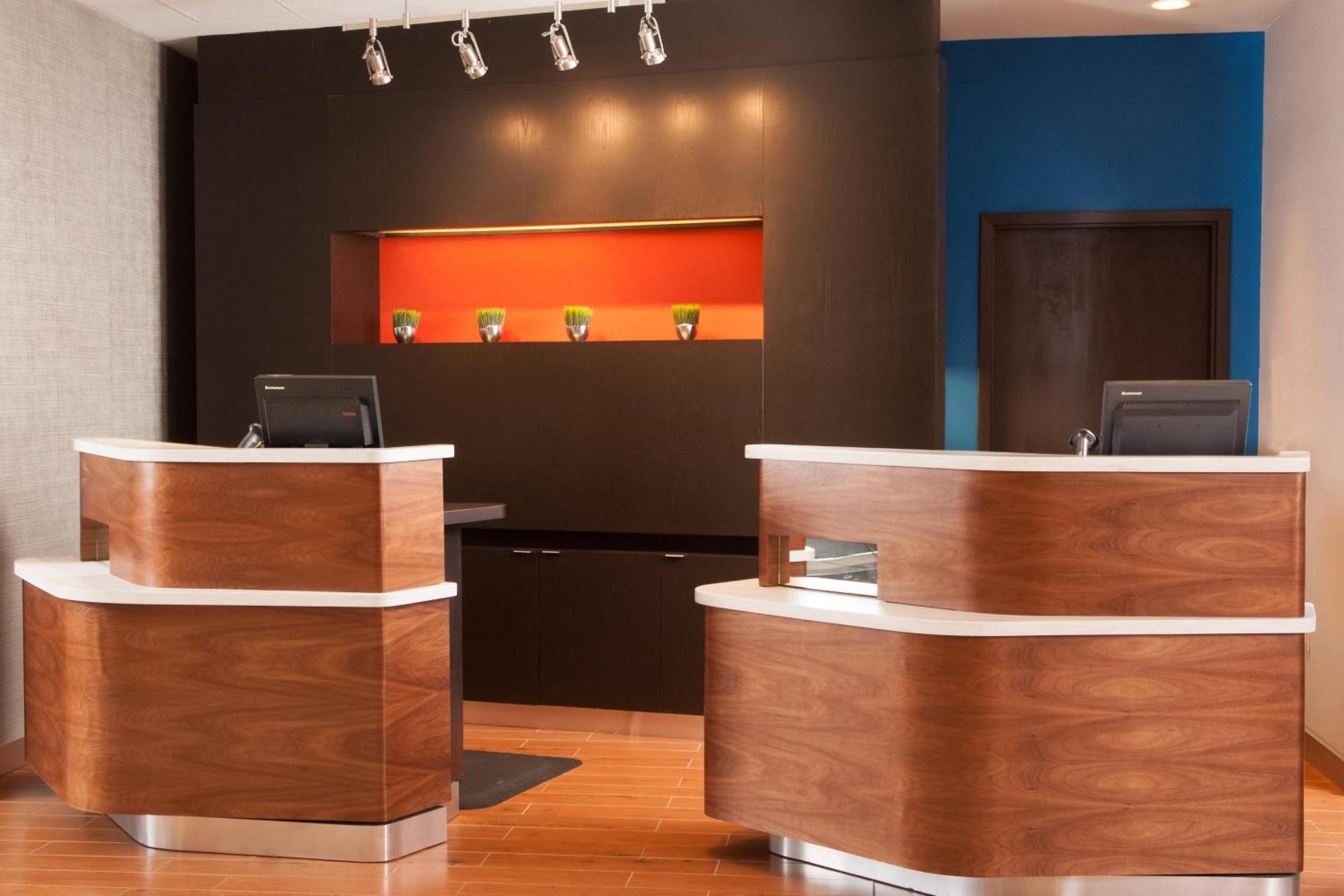 Courtyard By Marriott Charlotte Gastonia Hotell Exteriör bild
